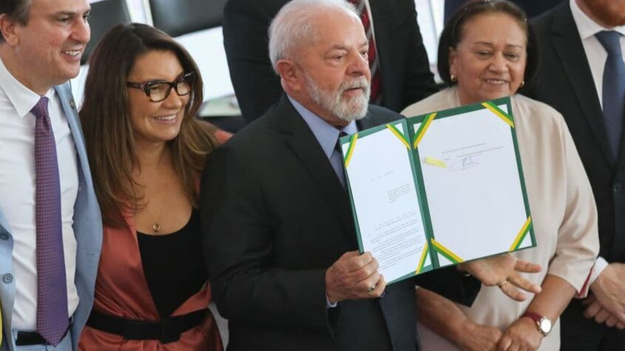 lula-escola-tempo-integral.png